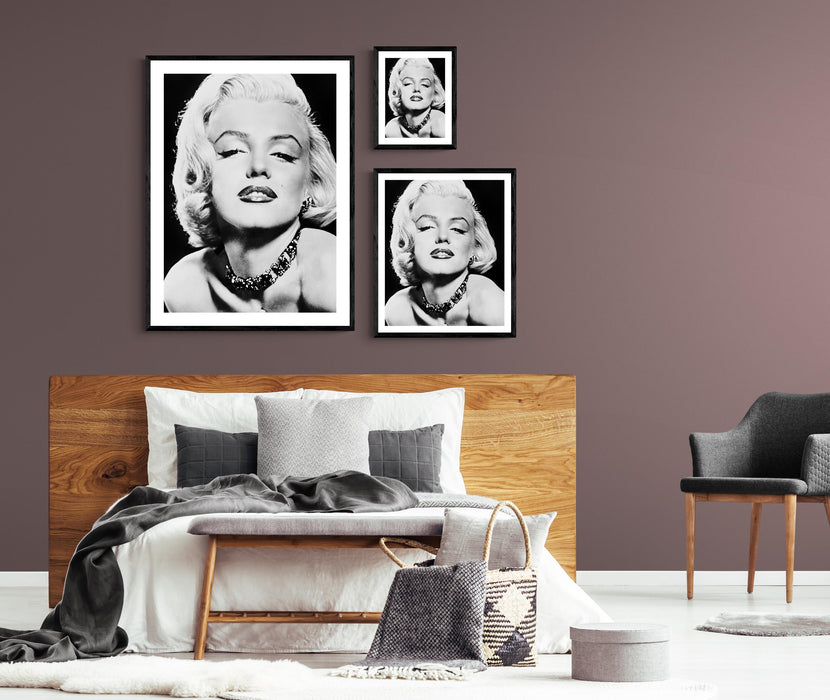 Marilyn Monroe: Elegance and Glamour